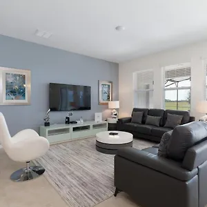  Holiday home 8012 Oak Shadow Court At Solterra